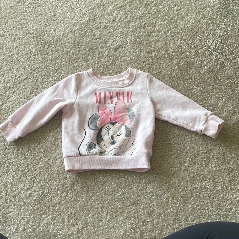 Minnie Mouse sweatshirt